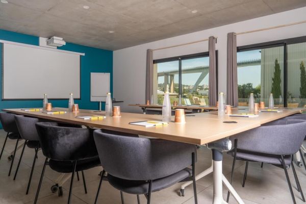 Top 5 salles de réunion à La Rochelle pour vos projets