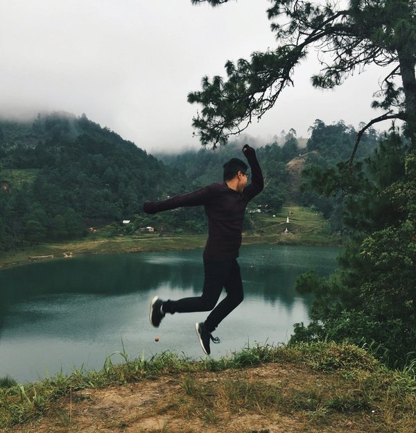 Comment organiser une aventure en kayak de mer autour des îles Lofoten, Norvège : équipements et itinéraires ?